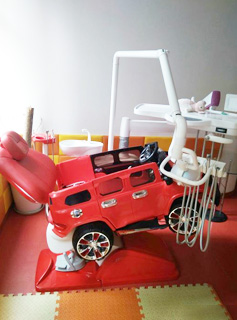 上海名范齿科儿童诊疗台
